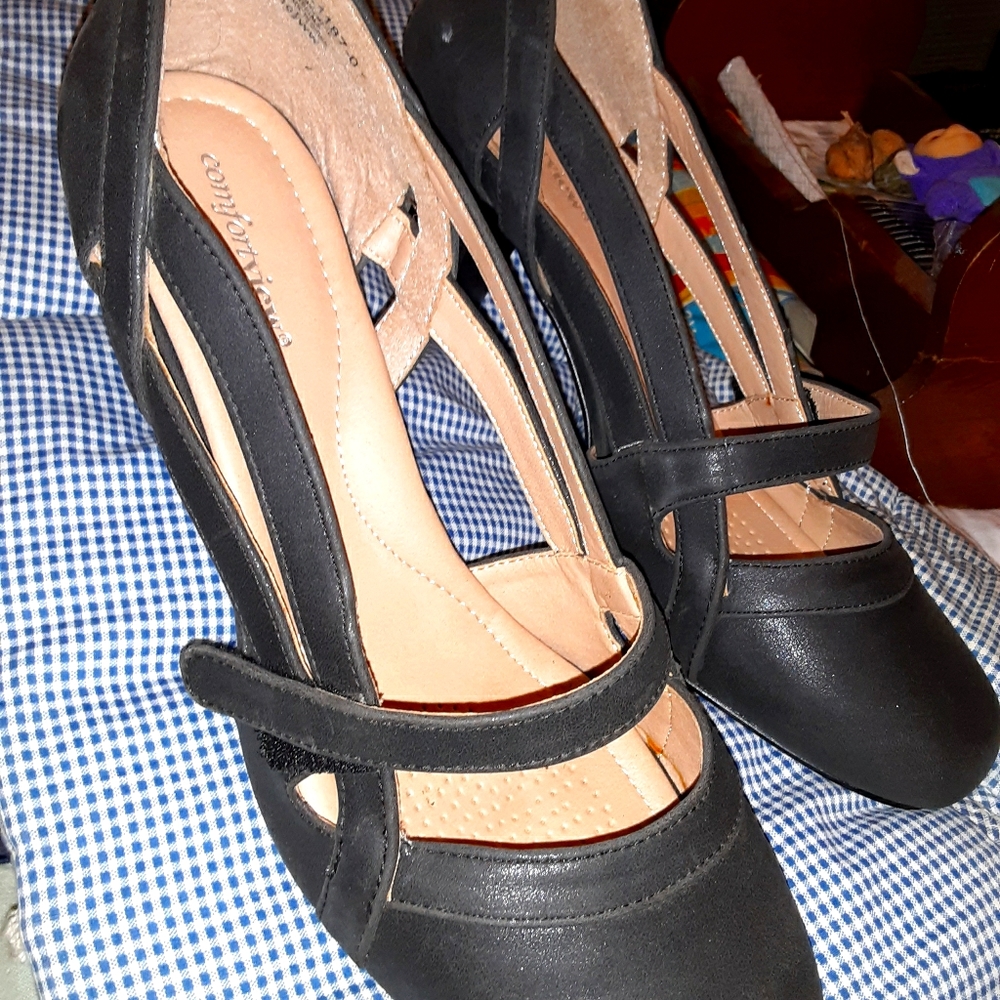 Comfort fit Maryjane heels